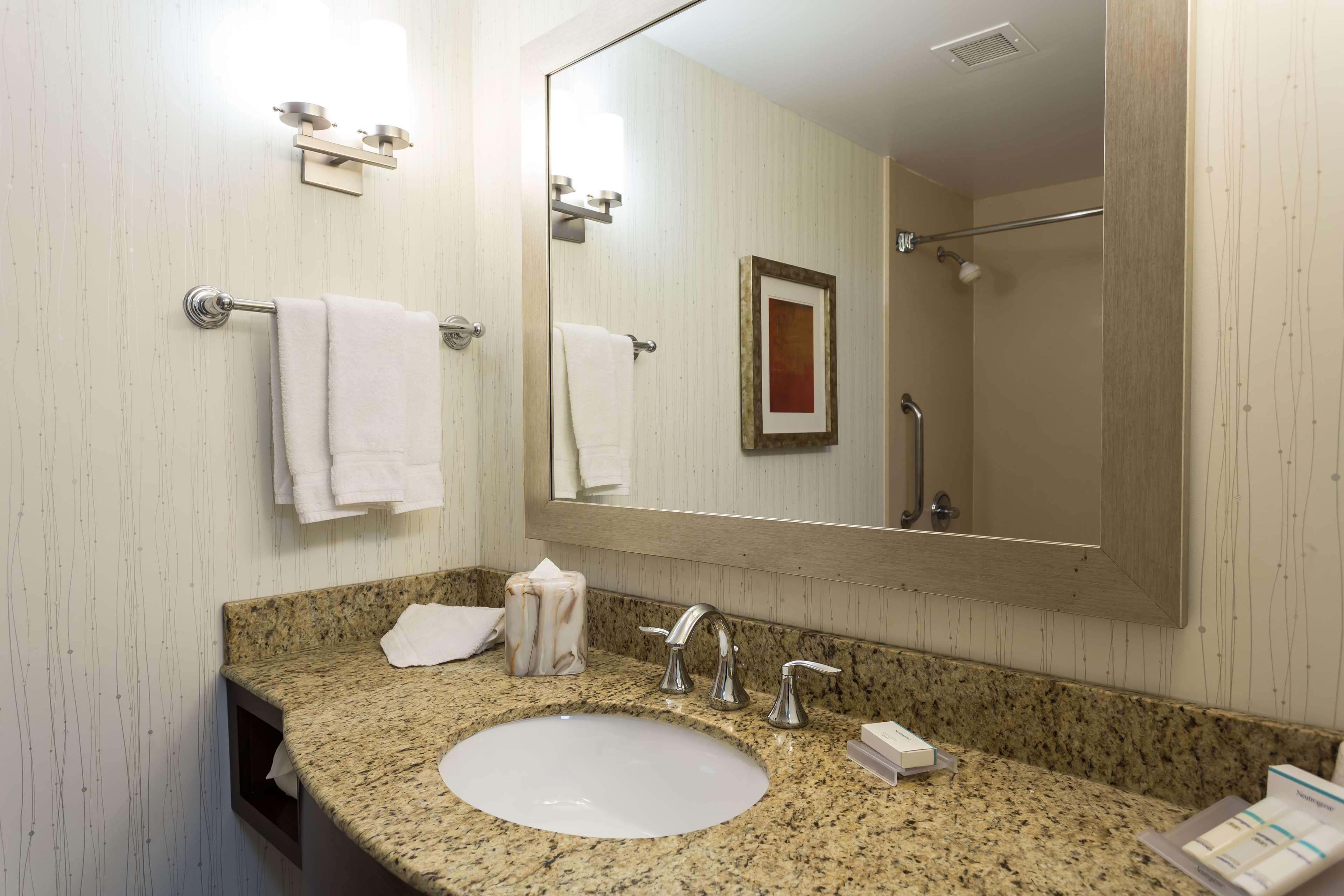 Hilton Garden Inn San Mateo Eksteriør billede