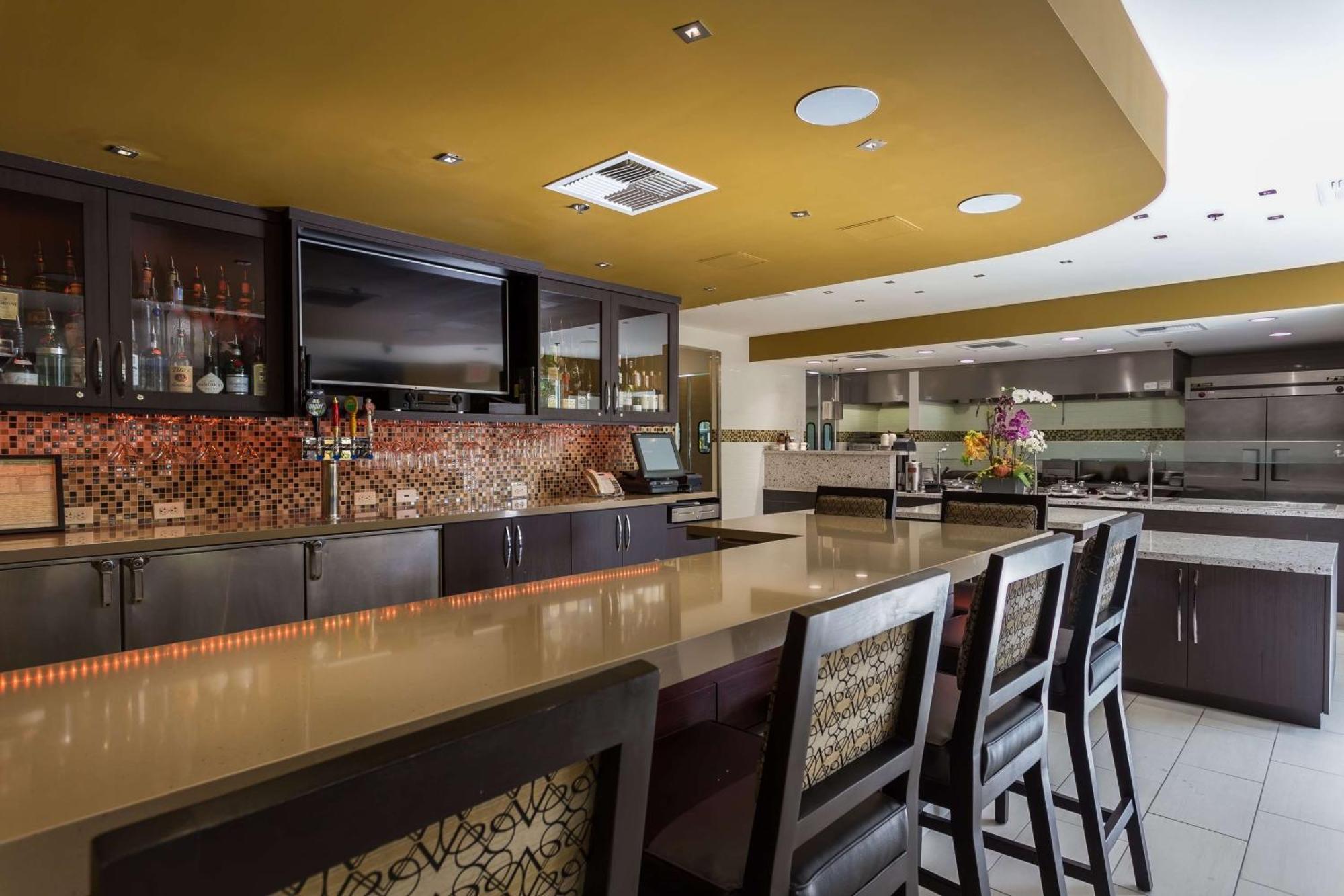 Hilton Garden Inn San Mateo Eksteriør billede